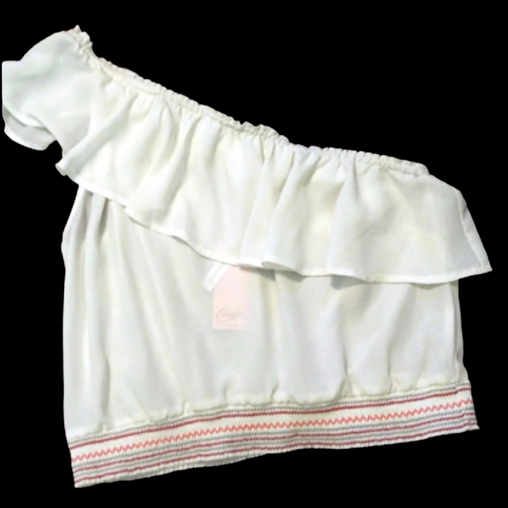 🌟 CANDIES NWOT One Shoulder Ivory Crop Top 🌟